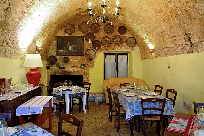 Presicce-Acquarica: le osterie tradizionali dove gustare i sapori locali. 