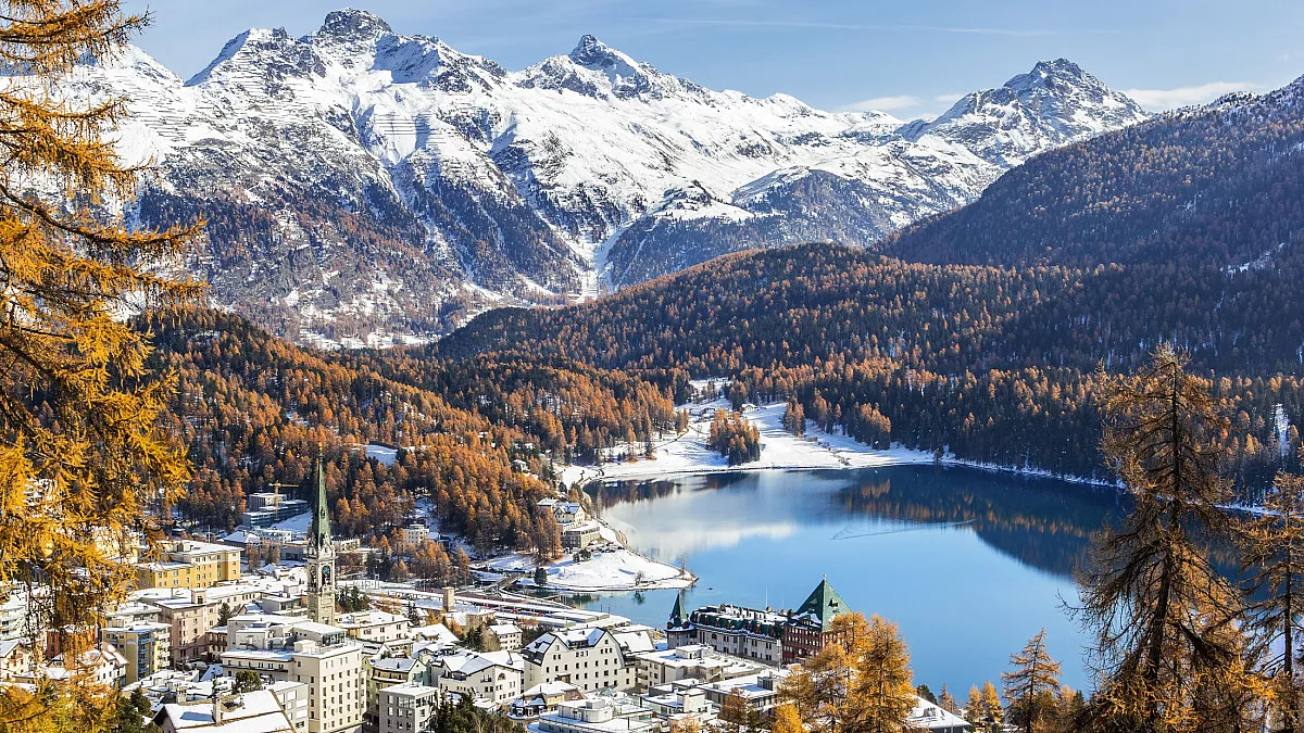 St. Moritz, vista dalla collina, Svizzera