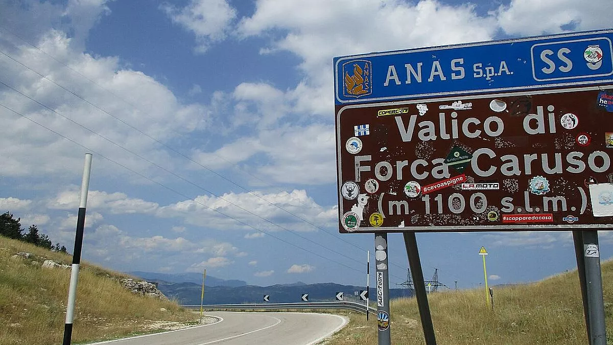 Valico di Forca Caruso. Foto di Marica Massaro, Wikimedia