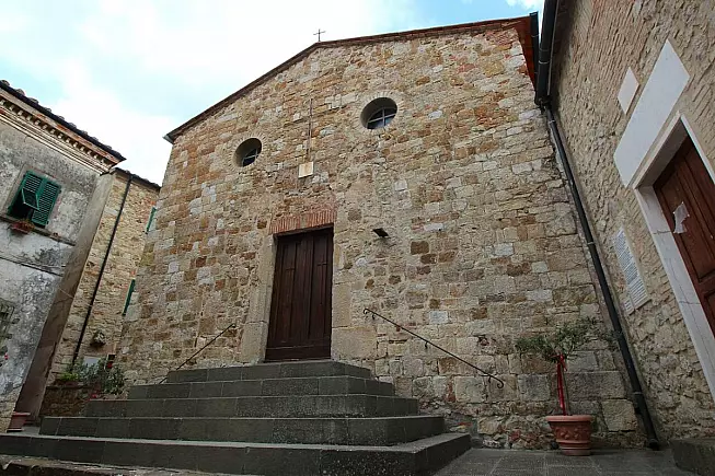 Chiesa di San Lorenzo, Canneto. LigaDue, CC BY-SA 4.0, via Wikimedia Commons