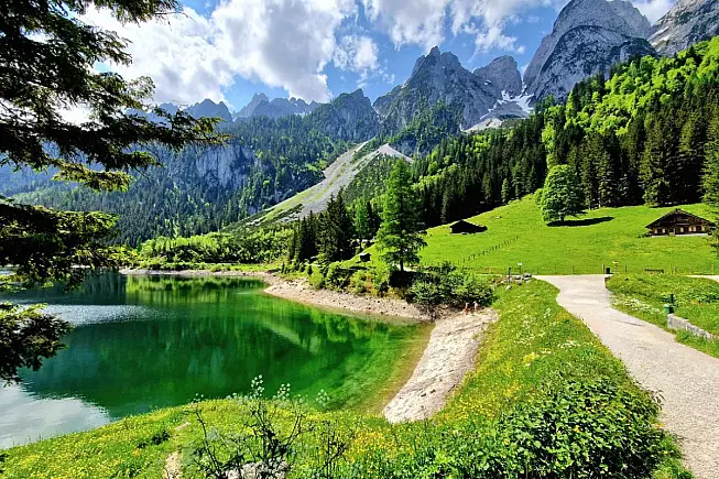 Gosauseen, Alta Austria. iStock-2091781538