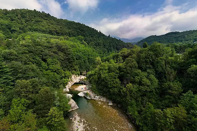 Guje di Garavot, vista aerea. visitvaldichy.it