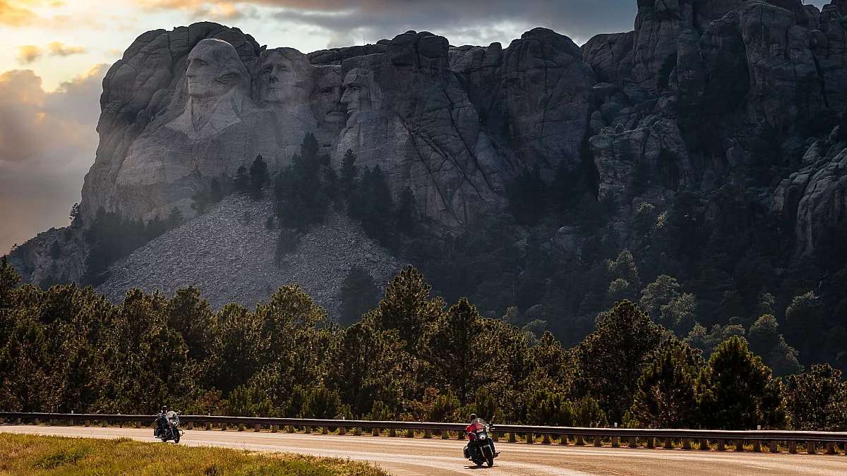 Monte Rushmore, sul quale sono raffigurati i presidenti Washington, Lincoln, Jefferson e Theodore Roosevelt. Shutterstock_2572226627