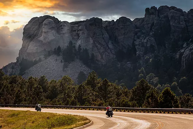 Monte Rushmore, sul quale sono raffigurati i presidenti Washington, Lincoln, Jefferson e Theodore Roosevelt. Shutterstock_2572226627