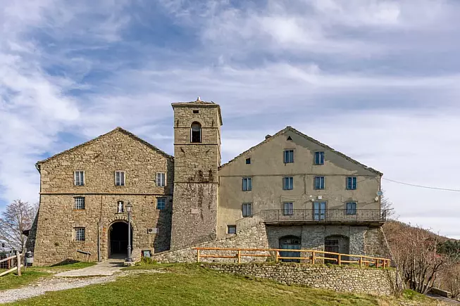 Parrocchia dei Santi Pellegrino e Bianco, Panorama dal Santuario di S. Pellegrino in Alpe. 1843241650