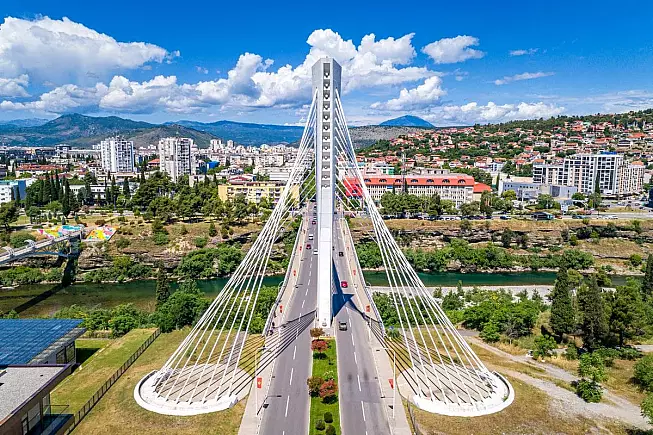 Podgorica, Ponte del Millennio. 1956749383