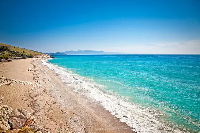 Spiaggia di Lukova, Albania. iStock-913709412