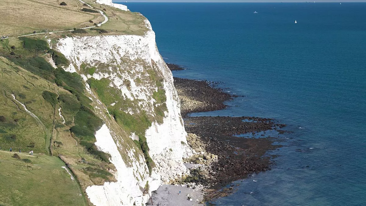 Stretto di Dover. iStock-2175383845