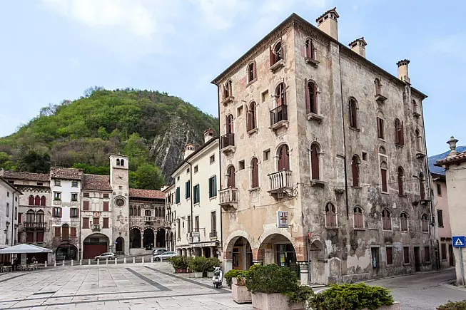 Vittorio Veneto, Serravalle. Centro storico. 621231020