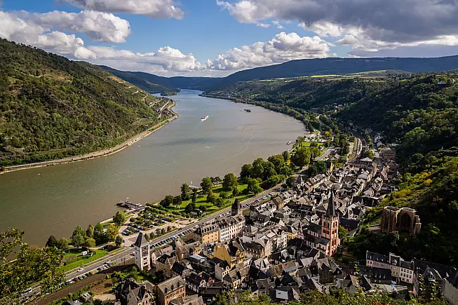 Il Reno, su cui si affaccia il borgo di Bacharach