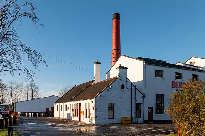Benromach Distillery. Forres, Speyside, Scozia. iStock-1458531264