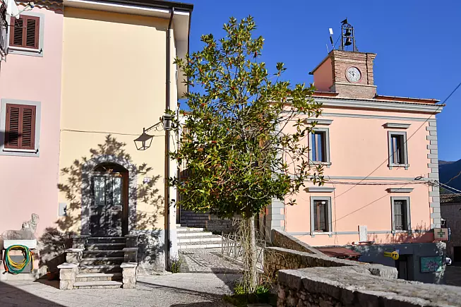 Una passeggiata nel borgo medievale di Campodimele. 