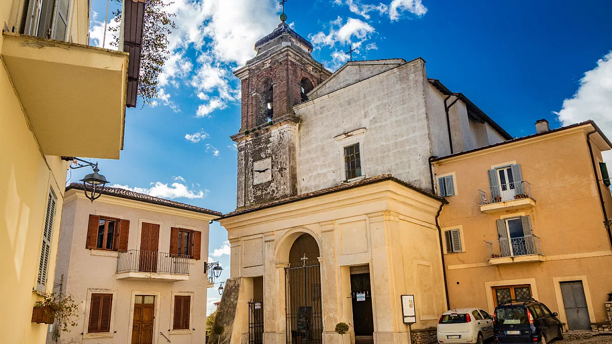 Castel San Pietro Romano. Parrocchia San Pietro Apostolo