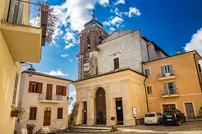 Castel San Pietro Romano. Parrocchia San Pietro Apostolo