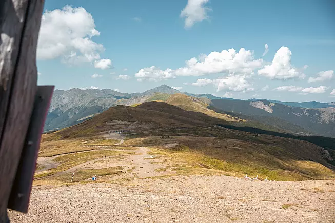 Passo della Croce Arcana, Abetone Cutigliano. Shutterstock_2577281809