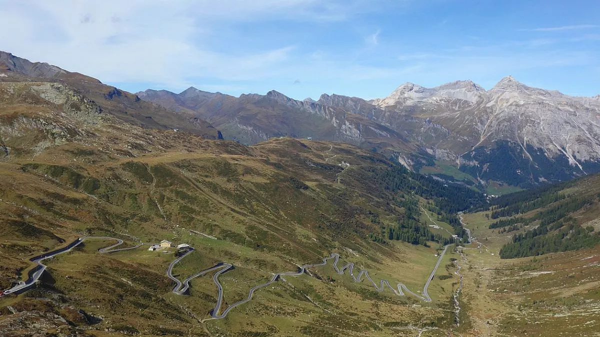 Passo dello Spluga, o Splügenpass. iStock-1348217382