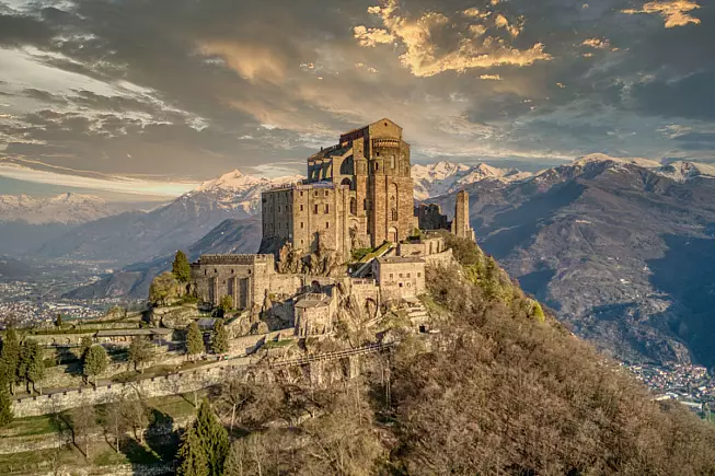 Sacra di San Michele, Colle Braida. Shutterstock_1617051133