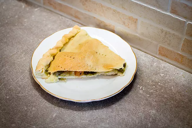 Il Cavicione, focaccia tipica di Ischitella. 