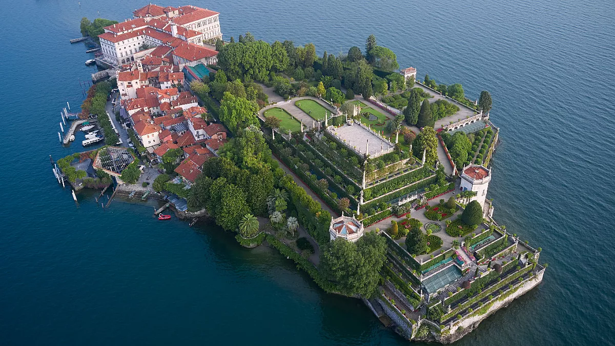 Isola Bella, Lago Maggiore. Shutterstock_2430669451
