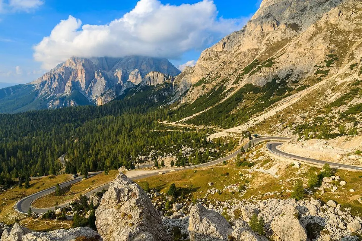 da-giugno-a-settembre-2025-questi-passi-di-montagna-saranno-off-limits