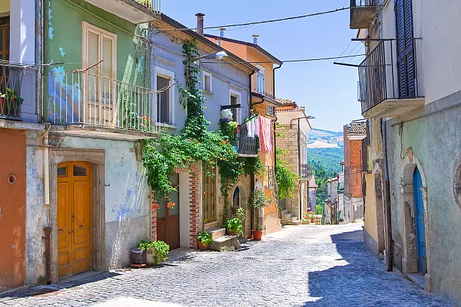Le vie del borgo di Roseto Valfortore. 