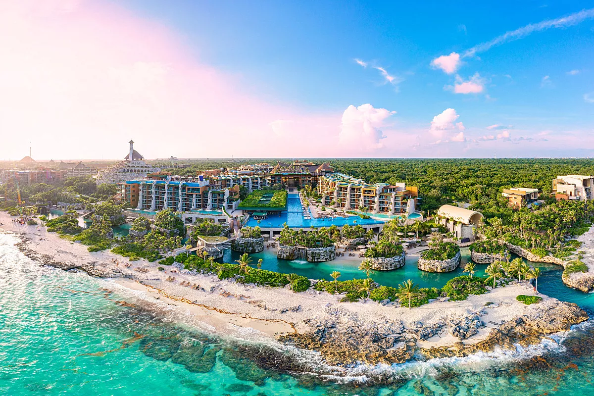 Cancún. Shutterstock_2405251695