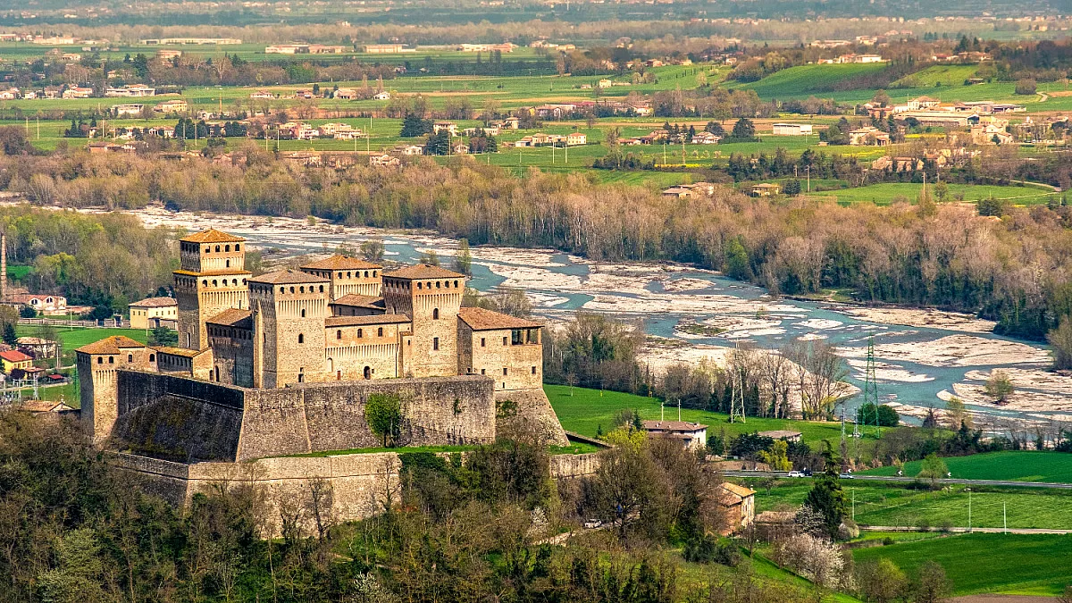Castello di Torrechiara, Langhirano. Shutterstock_1069251851
