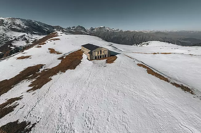 Colle del Colombardo. Shutterstock_2192008683