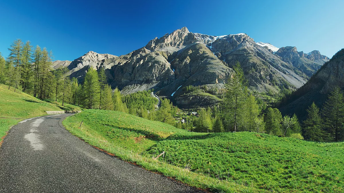 Colle della Cayolle, Francia. Shutterstock_569310463