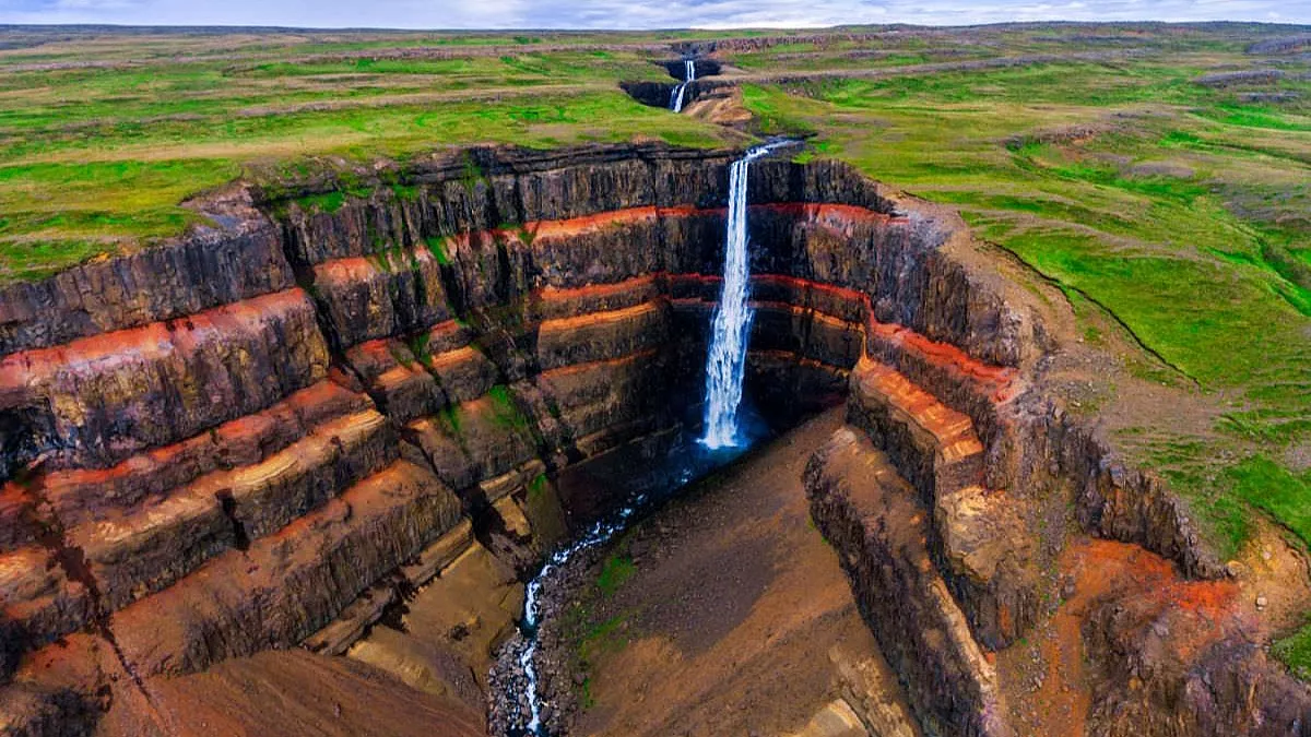Hengifoss. Austurland, Islanda. 1389600716