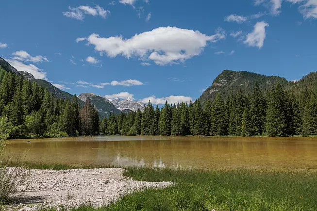 Lago Nero, Passo Cimabanche. Shutterstock_2362204237