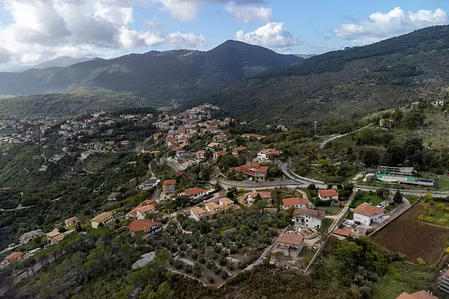 Monti Aurunci, Parco Naturale dei Monti Aurunci. Fondi, Lazio. Shutterstock_2121281540