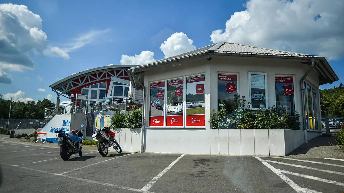 Nurburgring, entrata. Shutterstock_1884653167