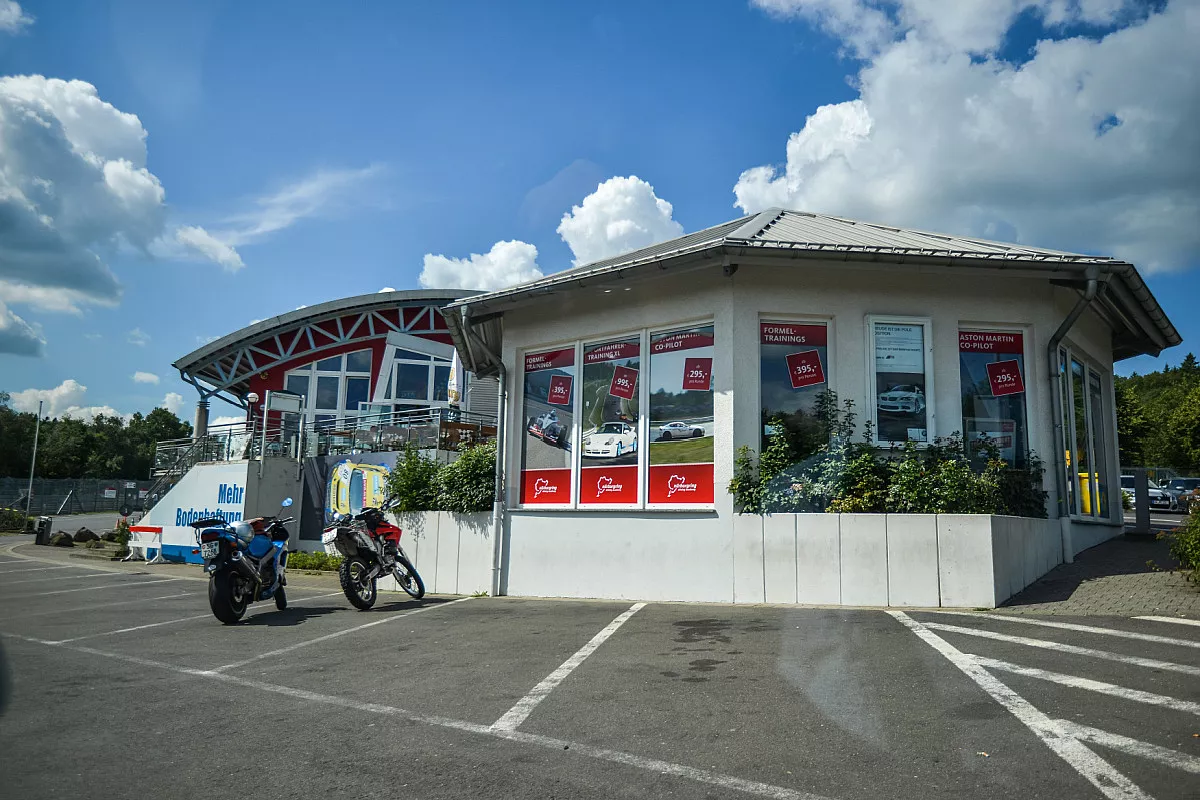 Nurburgring, entrata. Shutterstock_1884653167