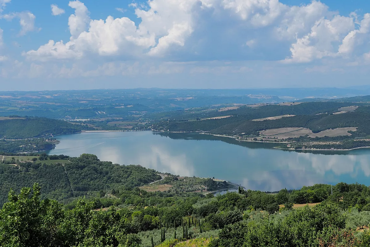 Parco Fluviale del Tevere, Lago di Corbara