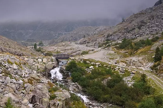 Dentro la Val Nambrone, a un passo dalle nuvole. 