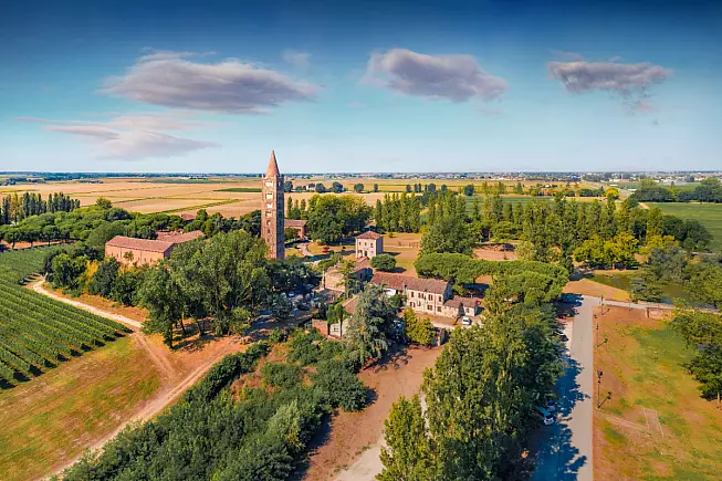 Abbazia di Pomposa, Codigoro, in piena Riviera Romagnola