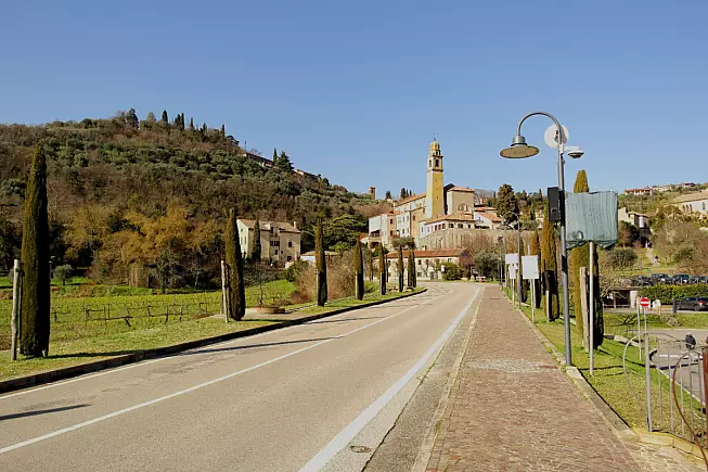 Arquà Petrarca, Colli Euganei, Padova. Shutterstock_2583782547