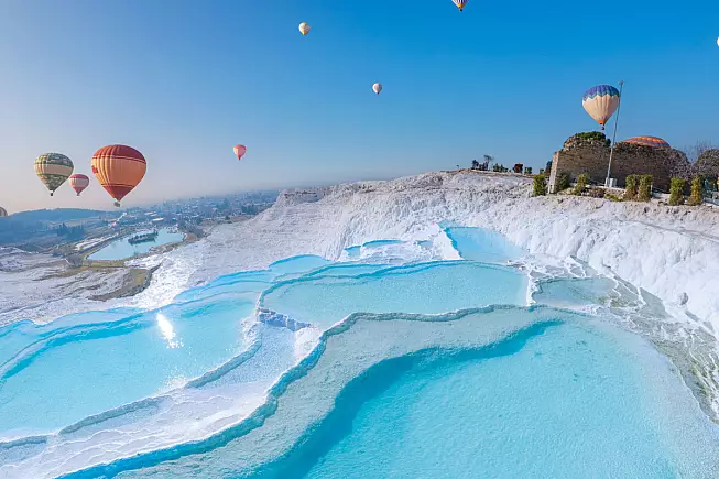 Cappadocia, Turchia. Pamukkale. Shutterstock_2258194061