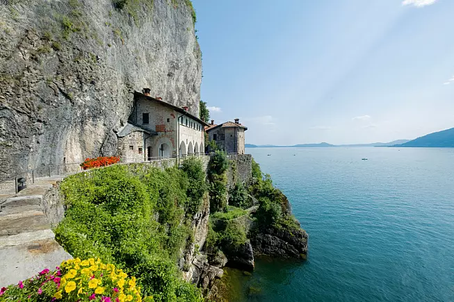 Eremo Santa Caterina del Sasso, Leggiuno. Shutterstock_2296923283