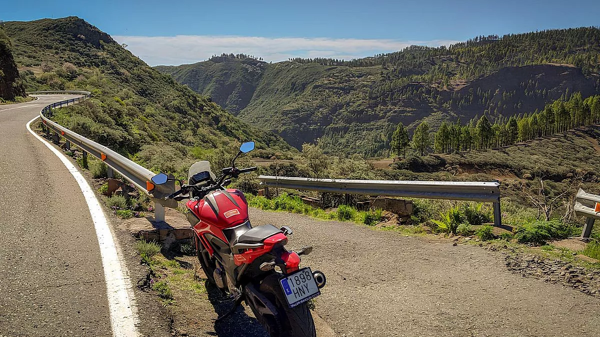 Gran Canaria in moto. 1469471381