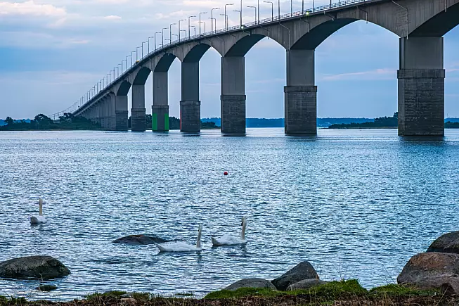 Ölandsbron, o Ponte di Oland, Svezia. Shutterstock_2541553911