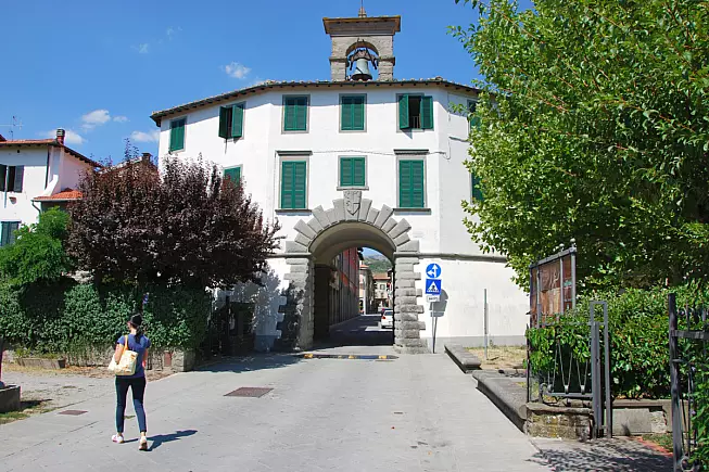 Porta Bolognese, Firenzuola, Toscana. Shutterstock_1697380984