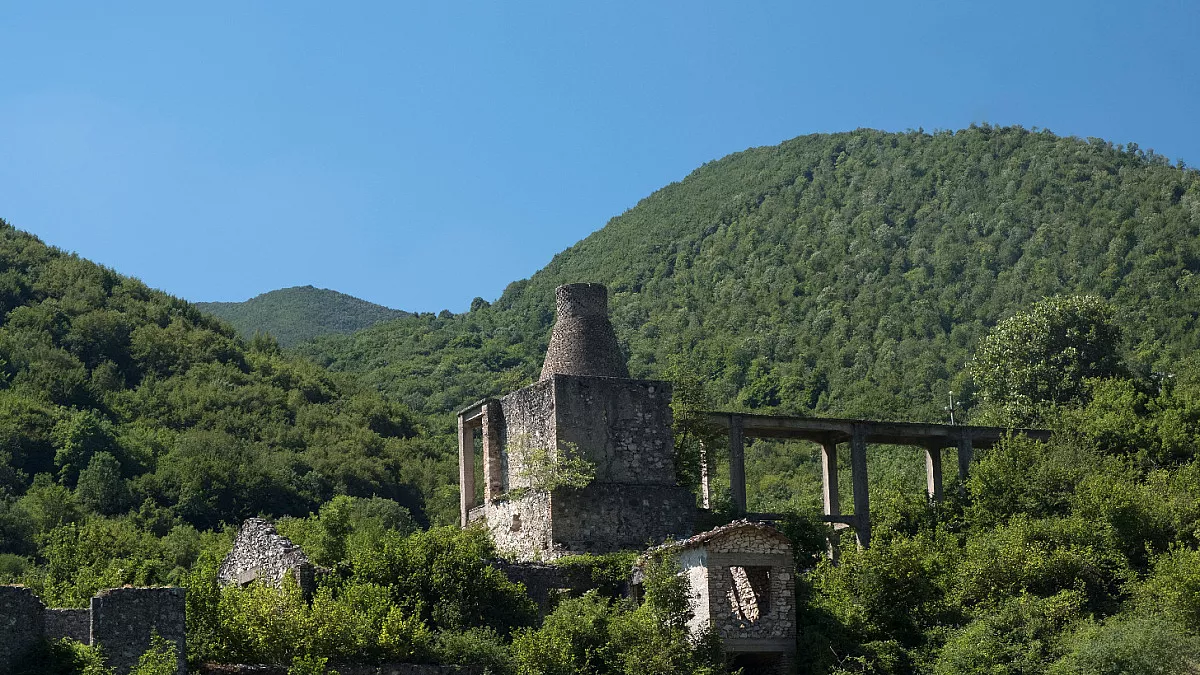 Sella di Corno, L'Aquila, Abruzzo. Shutterstock_779716885