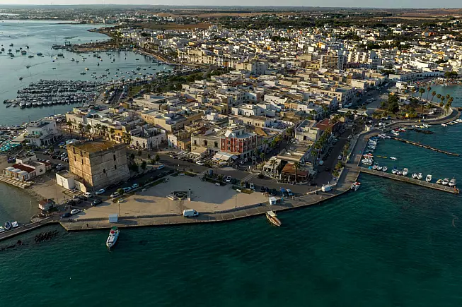 Torre Cesarea, Porto Cesareo, sulla Francigena del Sud