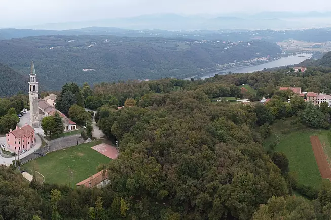 Villabalzana e Lago di Fimon, Colli Berici. Shutterstock_2206099631