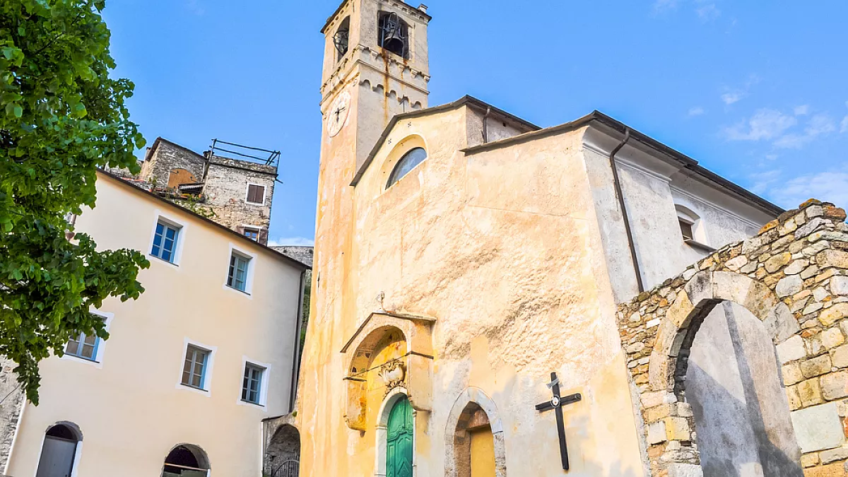 La Chiesa di Nostra Signora Assunta, a Castelvecchio di Rocca Barbena. 