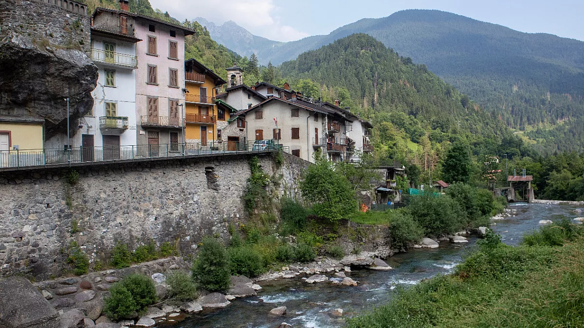 Orobie Bergamasche, Valle di Scalvia. Shutterstock_2644015817