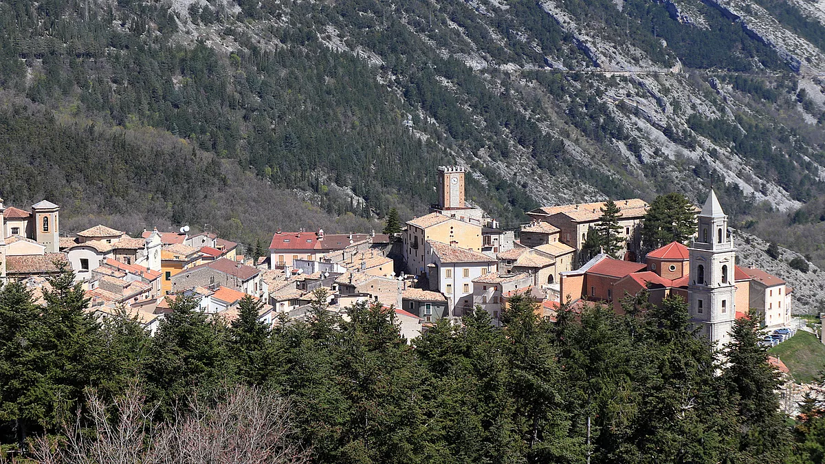 Palena, Abruzzo, panorama. 1406383965