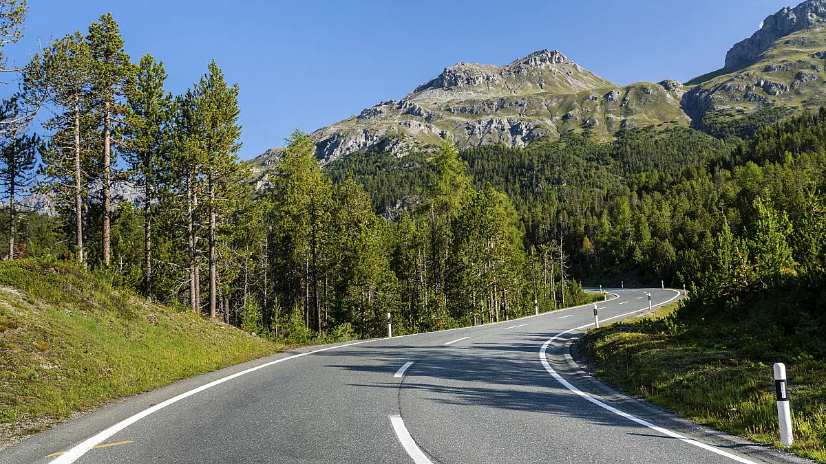 Passo del Forno, Ofenpass, Canton Grigioni. Shutterstock_2526862249